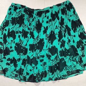 ELLE Green w/ Black Floral print half pleated elastic waistband skirt size Large